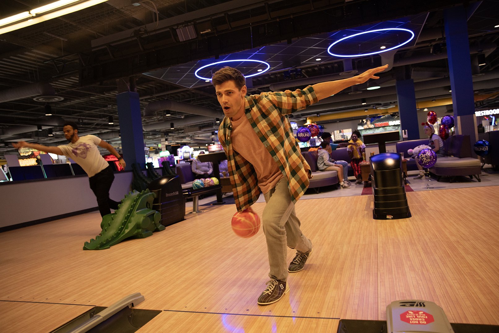 Round1 Bowling & Arcade Fashion District Philadelphia: A Complete Entertainment Destination